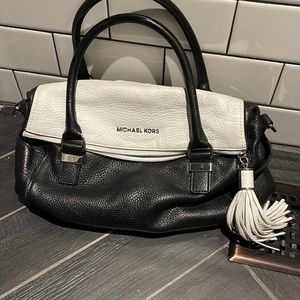 Michael kors satchel